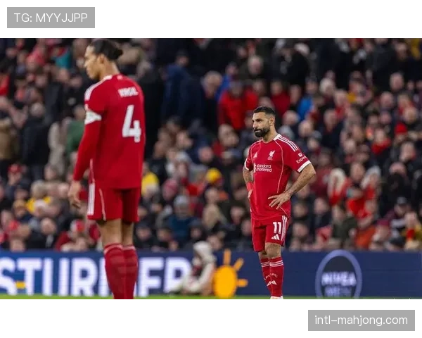 英超争冠进入双雄对决阶段 阿森纳曼城四分之差缠斗